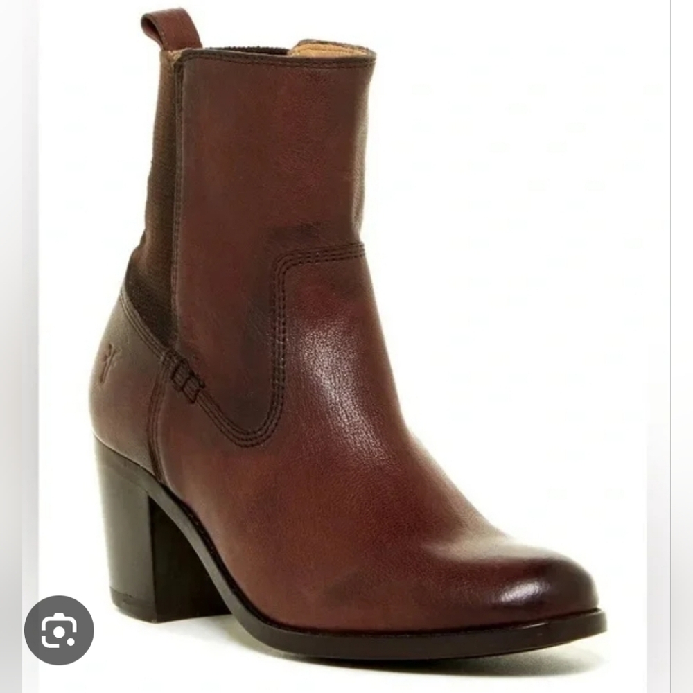 Frye JANIS GORE Heeled Ankle Bootie